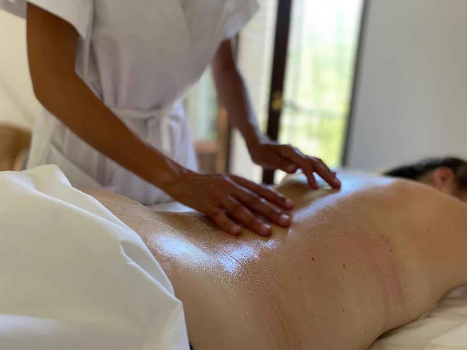 Hotel Lo Smeraldo Roccavivara Ngoại thất bức ảnh
