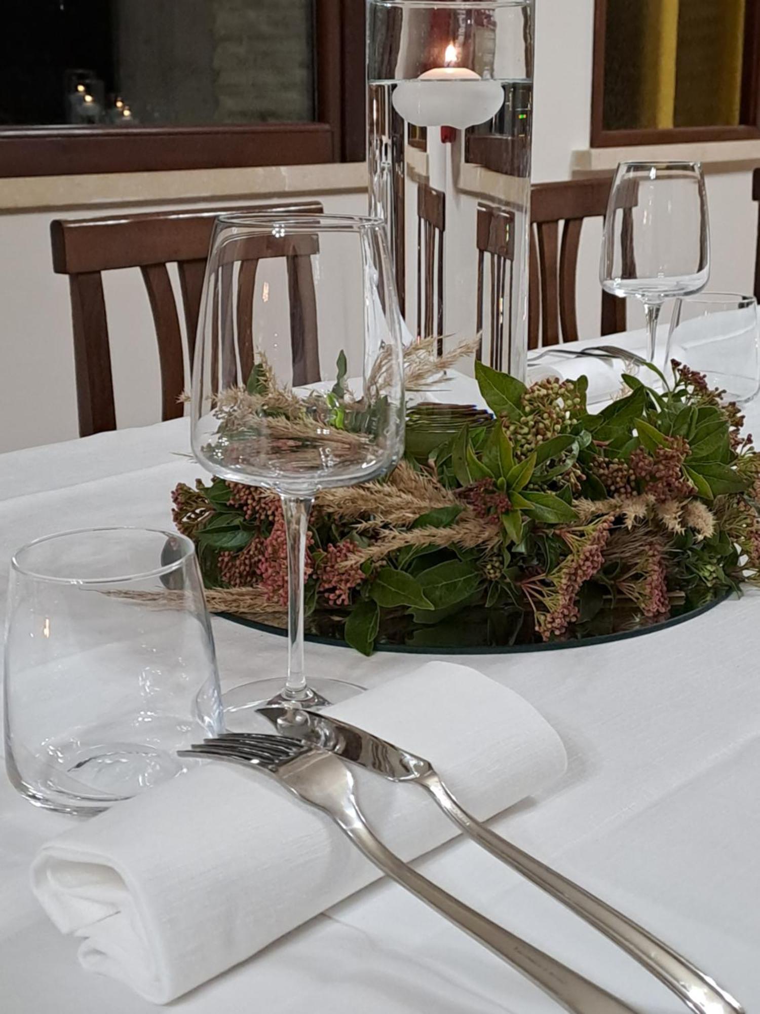 Hotel Lo Smeraldo Roccavivara Ngoại thất bức ảnh